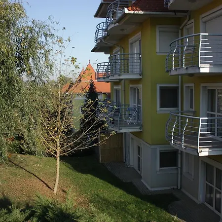 Lila Apartment